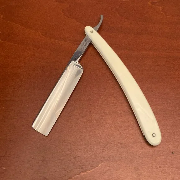 Antique Straight Razor (Germany)